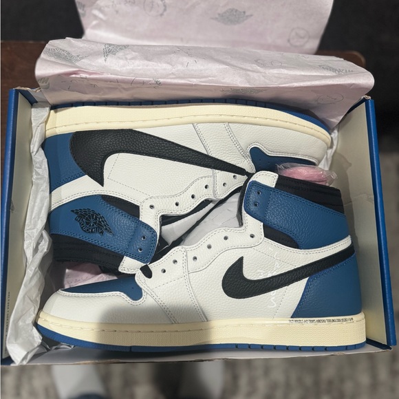 Nike Jordan 1 Retro High OG SP - Picture 5 of 14